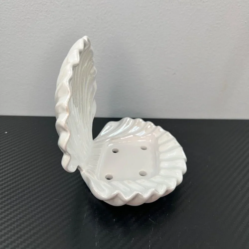 NEW Bath & Body Works Clam Shell Soap Holder Iridescent Seashell